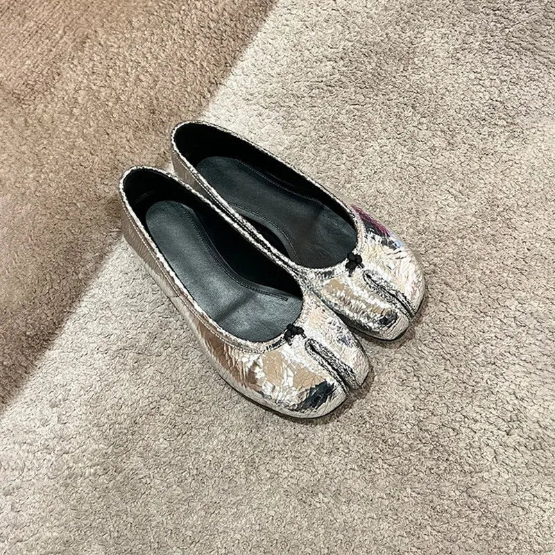 Eloura Flats